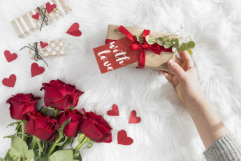 Картинка праздничные день+святого+валентина +сердечки +любовь розы подарки сердечки