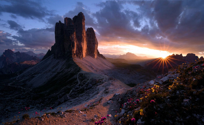 Обои картинки фото three peaks of lavaredo, italy, природа, горы, three, peaks, of, lavaredo
