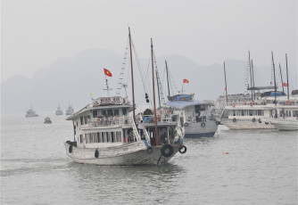 Картинка ha long bay vietnam корабли другое бухта халонг вьетнам