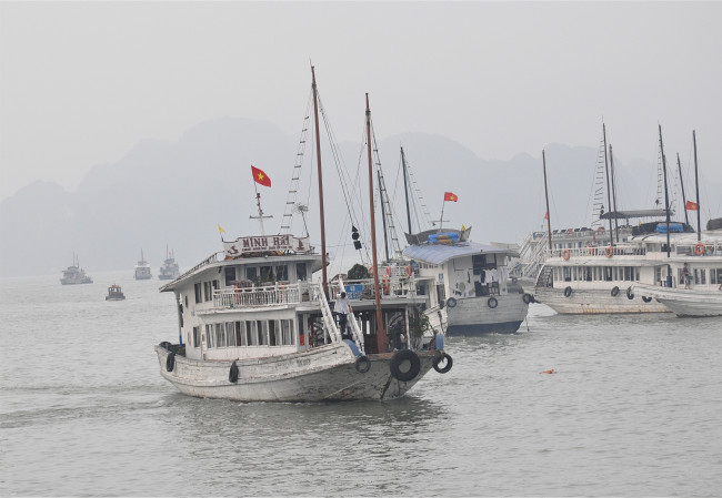 Обои картинки фото ha, long, bay, vietnam, корабли, другое, бухта, халонг, вьетнам