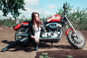 Картинка moto+girl+46 мотоциклы мото+с+девушкой girls moto
