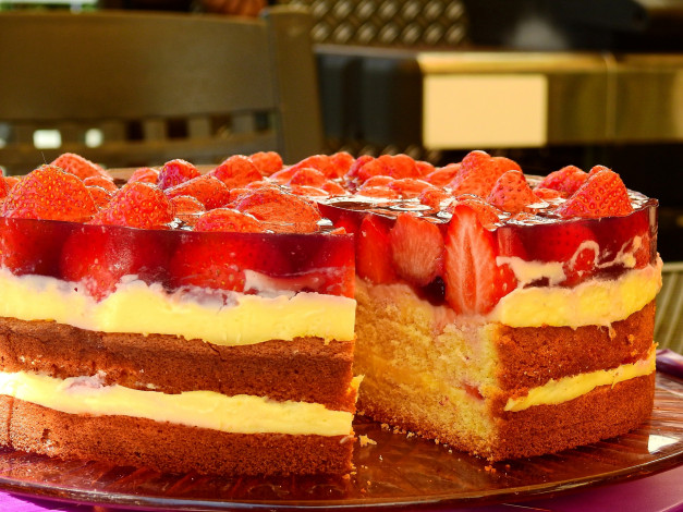 Обои картинки фото еда, торты, ягодный, торт, желе, клубника
