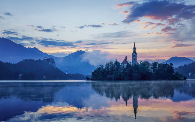 Обои картинки фото города, - пейзажи, озеро, остров, словения, бледское, slovenia, горы, мариинская, церковь, отражение, lake, bled