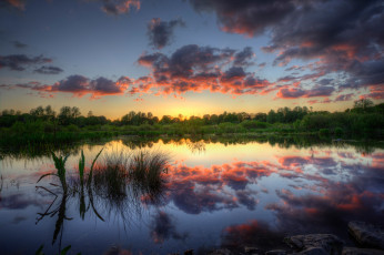 Картинка природа восходы закаты болото облака отражение