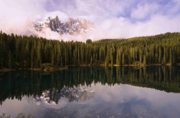 Картинка природа реки озера отражение озеро лес горы