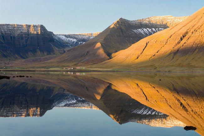 Обои картинки фото природа, реки, озера, westfjords, исландия, горы, фермы, вода, море, утро