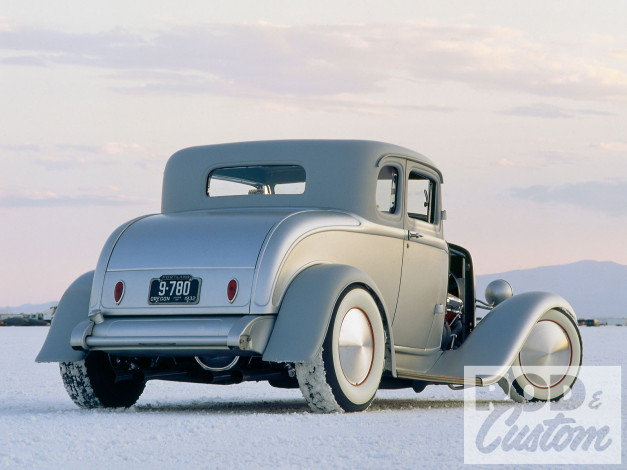 Обои картинки фото 1932, ford, five, window, coupe, автомобили, custom, classic, car