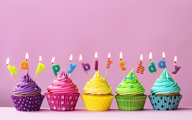 Обои картинки фото еда, пирожные,  кексы,  печенье, торт, свечи, день, рождения, candle, cake, cupcake, кекс, colorful, celebration, happy, birthday, decoration