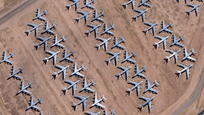 Обои картинки фото авиация, разные вместе, военные, самолеты, ввс, сша, аэродром, вид, сверху