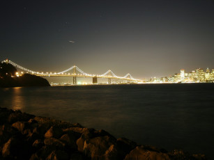 Картинка города -+мосты дома город огни здания берега река ночь мост