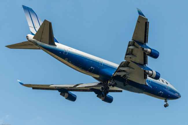 Обои картинки фото boeing 747-422, авиация, пассажирские самолёты, полет, небо, авиалайнер