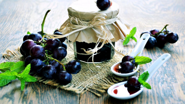 Обои картинки фото еда, виноград, мята, джем, ягоды