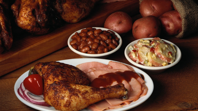 Обои картинки фото еда, мясные, блюда, куриная, ножка, картофель, фасоль