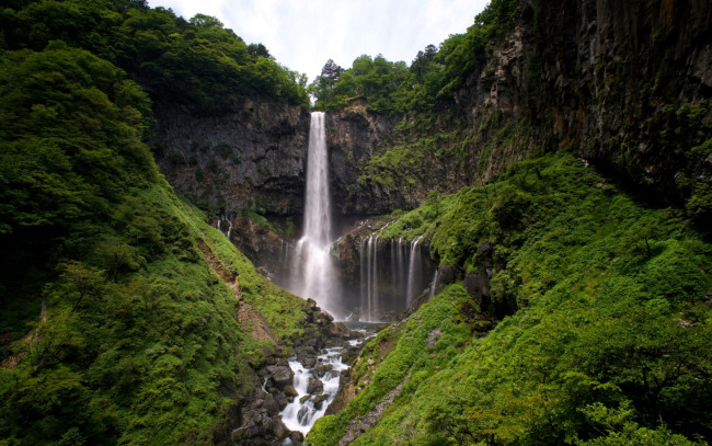 Обои картинки фото природа, водопады, зелень, поток