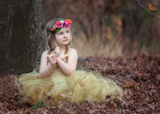 Картинка разное дети девочка венок платье лес листья