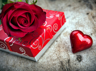 Картинка праздничные день+святого+валентина +сердечки +любовь сердечко роза коробка подарок