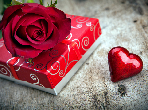 Обои картинки фото праздничные, день святого валентина,  сердечки,  любовь, сердечко, роза, коробка, подарок
