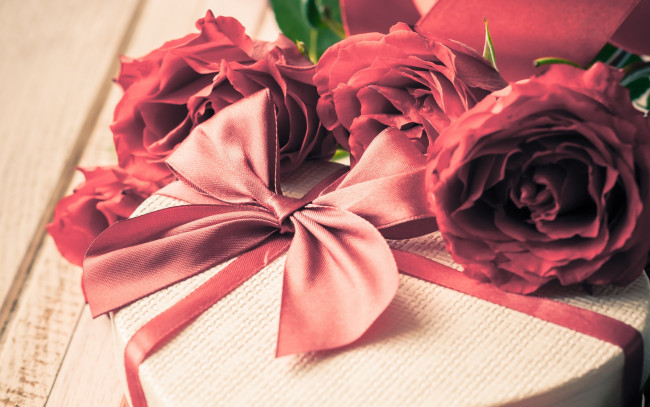 Обои картинки фото праздничные, подарки и коробочки, romantic, романтика, подарок, rose, розы, love, heart, valentine's, day