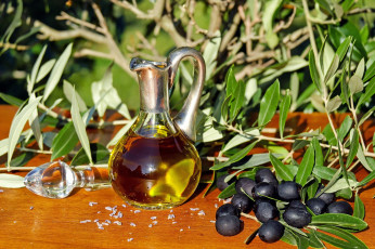 Картинка еда оливки кувшин масло