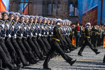 Картинка оружие армия спецназ парад матросы