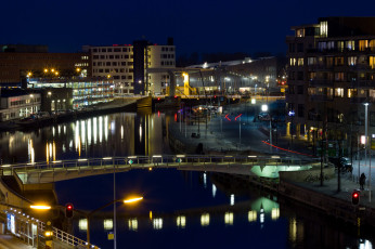 Картинка алкмар+нидерланды города -+огни+ночного+города огни ночь река алкмар дома