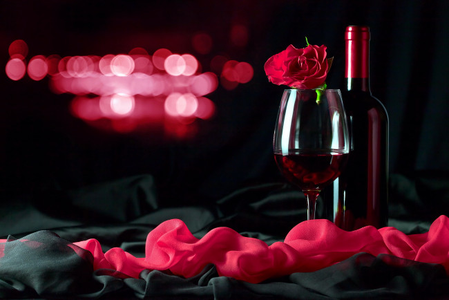 Обои картинки фото еда, напитки,  вино, бутылка, роза, вино, шарф, бокал