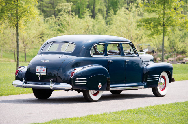 Обои картинки фото cadillac series 67 touring sedan by fisher 1941, автомобили, cadillac, series, 67, touring, sedan, fisher, 1941