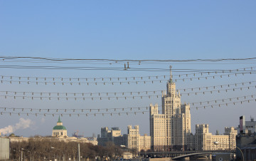 Картинка высотка на котельнической набережной города москва россия