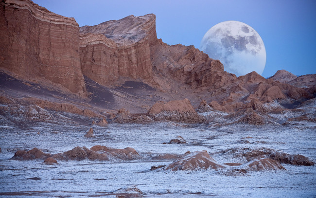 Обои картинки фото природа, горы, луна, снег, скала