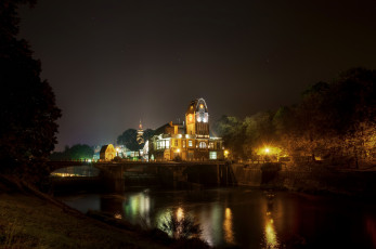 Картинка hradec krаlovе Чехия города огни ночного ночь дома улица