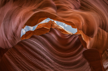 Картинка природа горы пещера скалы небо каньон