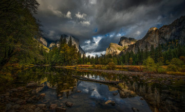 Картинка природа реки озера осень сша лес река калифорния небо yosemite national park горы тучи