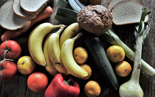 Обои картинки фото еда, разное, бананы, хлеб, мандарины, лук, перец, помидоры