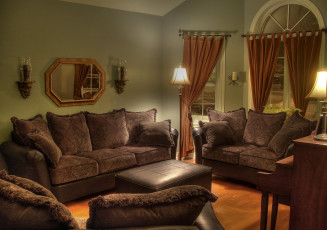 Картинка интерьер гостиная диван столик шторы