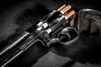 Картинка разное курительные принадлежности спички револьвер сигареты