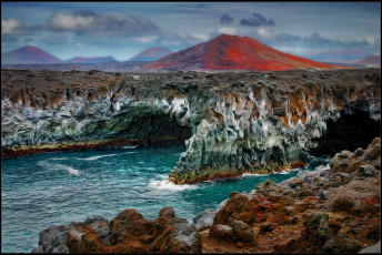 Картинка природа побережье море залив волны скалы горы