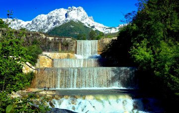 Картинка природа водопады река горы лес водопад каскад