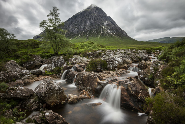 Обои картинки фото buachaille, etive, mor, glencoe, scotland, природа, горы, камни, ручей, шотландия