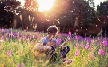 Картинка музыка -другое природа растения цветы гитара парень