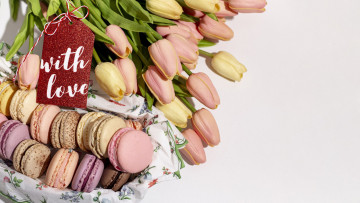 Картинка еда макаруны лакомство печенье тюльпаны