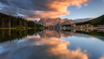 обоя grand hotel misurina, misurina lake, italy, города, - пейзажи, grand, hotel, misurina, lake