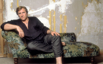обоя gerard depardieu, мужчины, актер, диван
