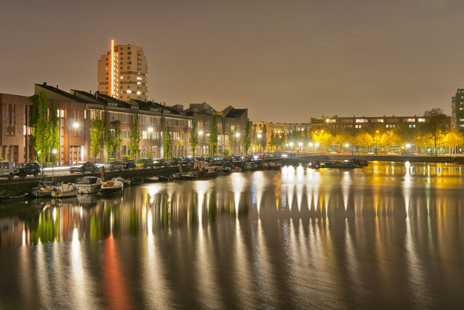 Обои картинки фото amsterdam, the, netherlands, города, амстердам, нидерланды, гавань, ночной, город