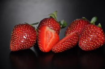 Картинка еда клубника земляника ягоды сочные