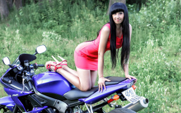 Картинка мотоциклы мото+с+девушкой туфли платье