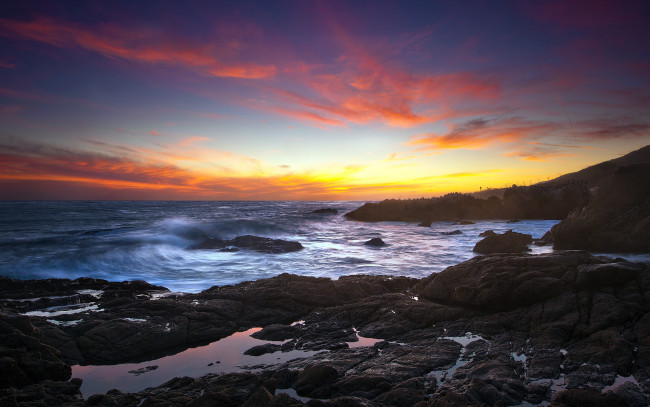 Обои картинки фото природа, восходы, закаты, волны, камни, пляж, закат, океан
