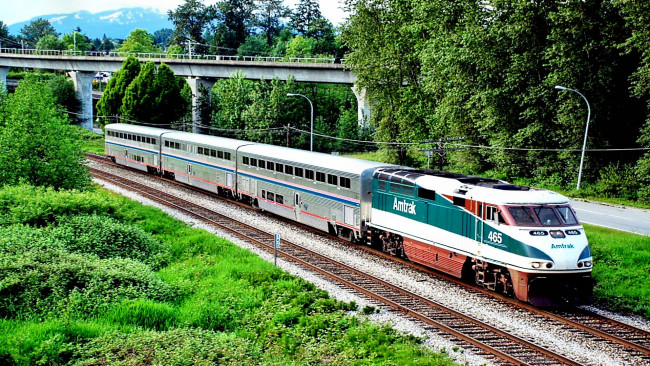 Обои картинки фото техника, поезда, мост, пассажирский, состав, рельсы, железная, дорога