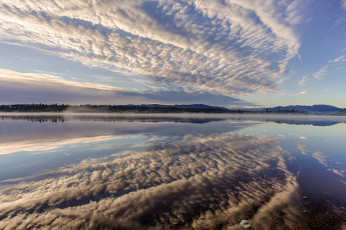Картинка lake kirchsee bavaria germany природа реки озера озеро кирхзее бавария германия облака отражение