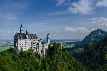 Картинка замок+нойшванштайн города замок+нойшванштайн+ германия горы лес замок
