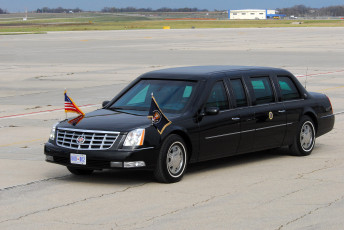 обоя cadillac one barack obama`s new presidential limousine 2009, автомобили, cadillac, 2009, limousine, presidential, new, obama, barack, one